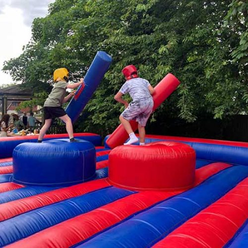 inflatable-gladiator-duel-hire