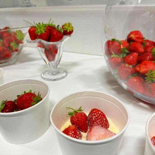 mobile-strawberries-and-cream-stall-hire-london